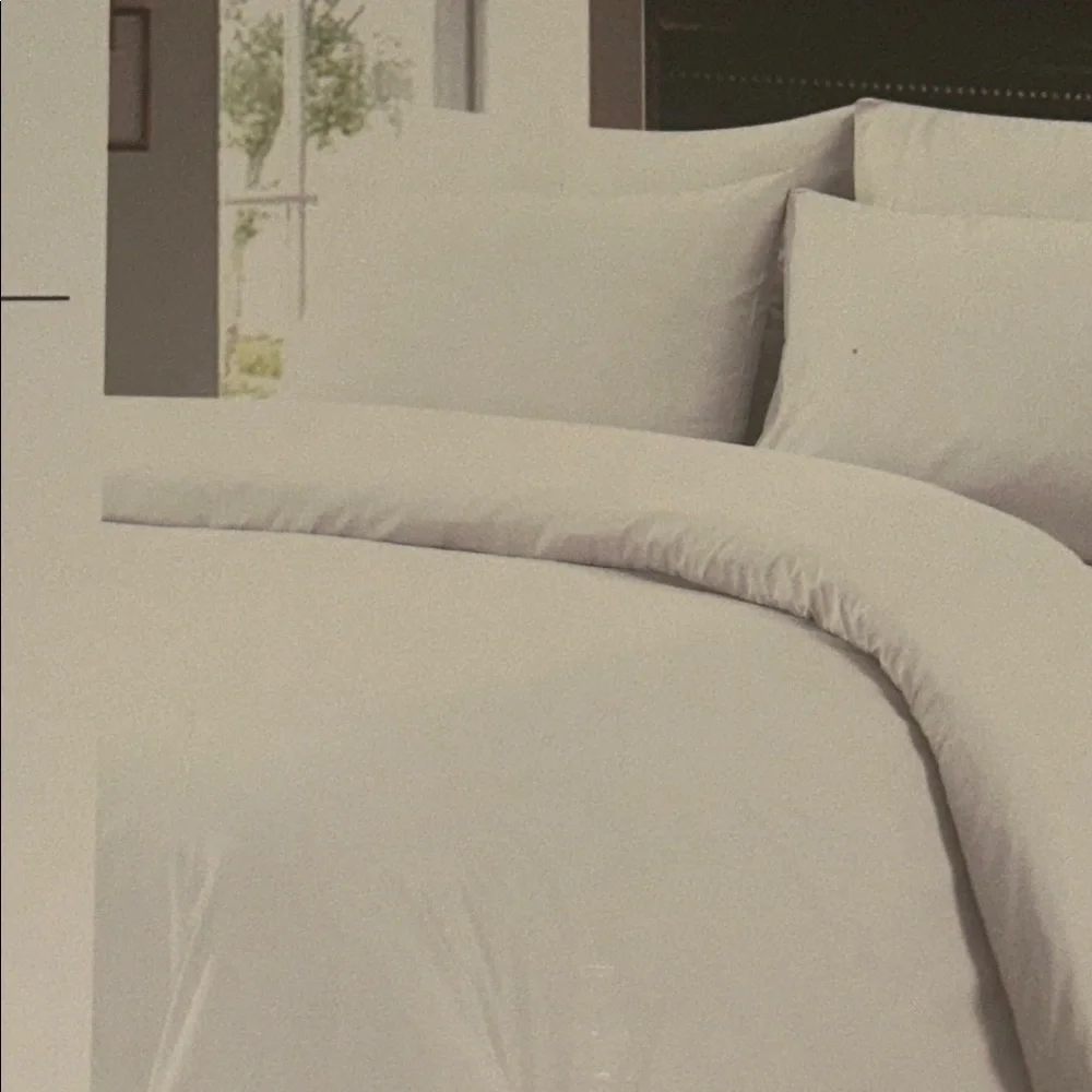 Traditional At Home Full 6pc Sheet Set White as Snow Embossed Maze Key Print